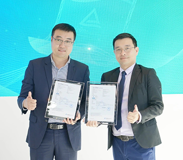 权威认证赋能出海！T?V莱茵为6731· mo顶级游戏娱乐能源5MWh集装箱颁发欧标&美标双认证证书